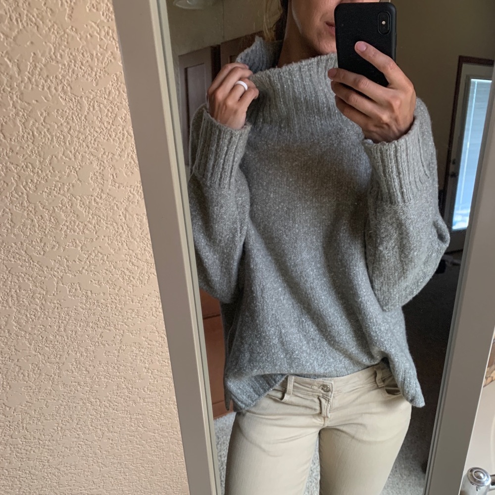 Ultra soft sweater!